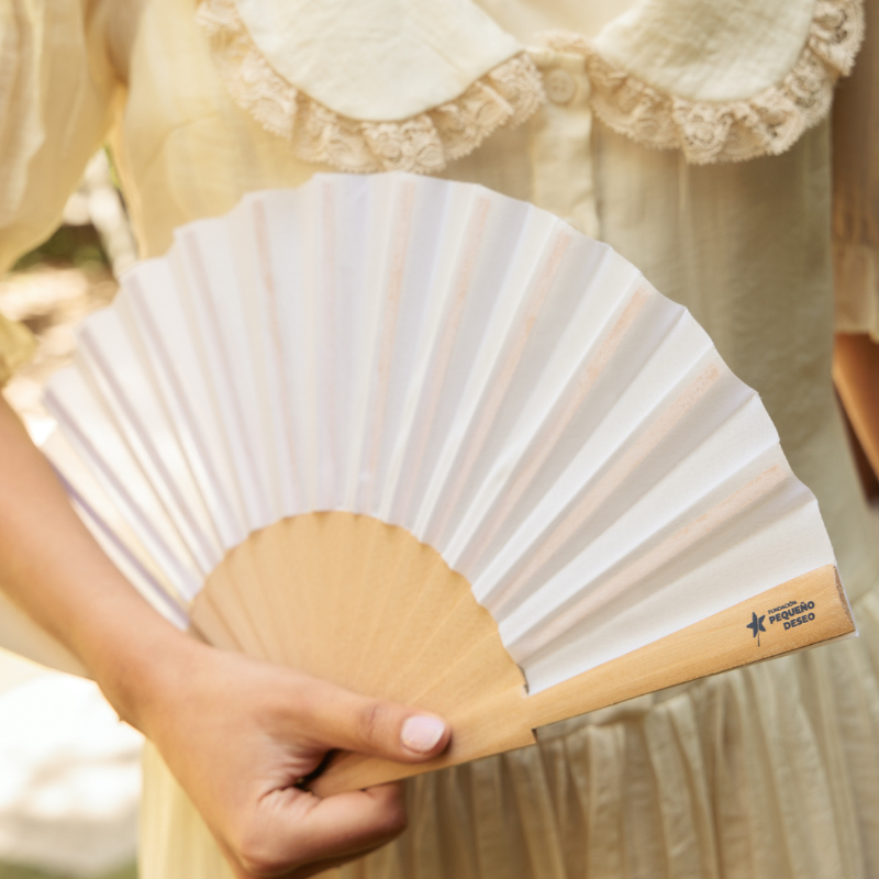 Detalle del abanico para bodas y eventos solidarios | Abanico presentado como regalo solidario - 6