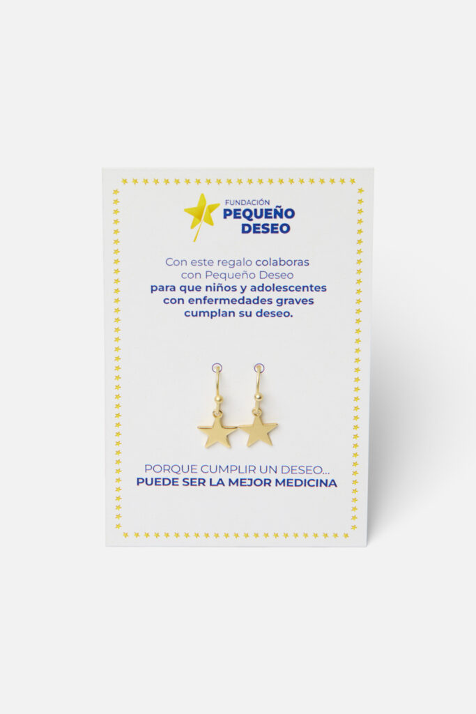 Detalle del pendientes para bodas y eventos solidarios | Pendientes presentado como regalo solidario